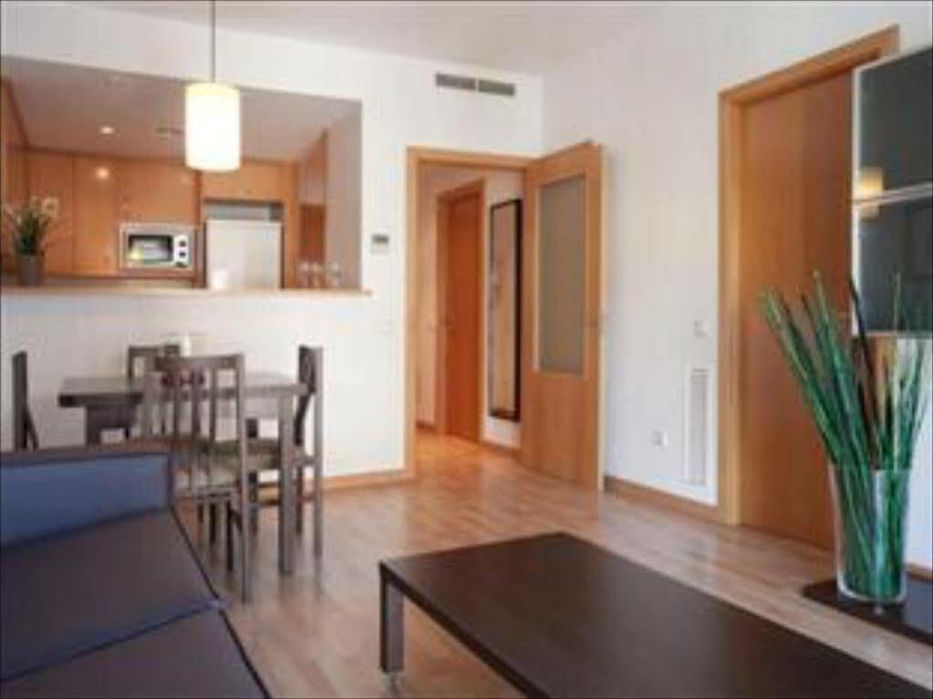 Alcam Encants Plus Barcelona Exteriör bild