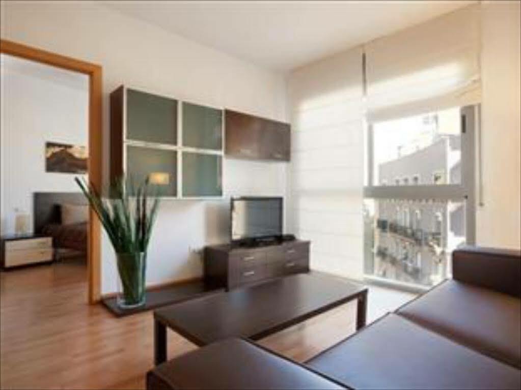Alcam Encants Plus Barcelona Exteriör bild